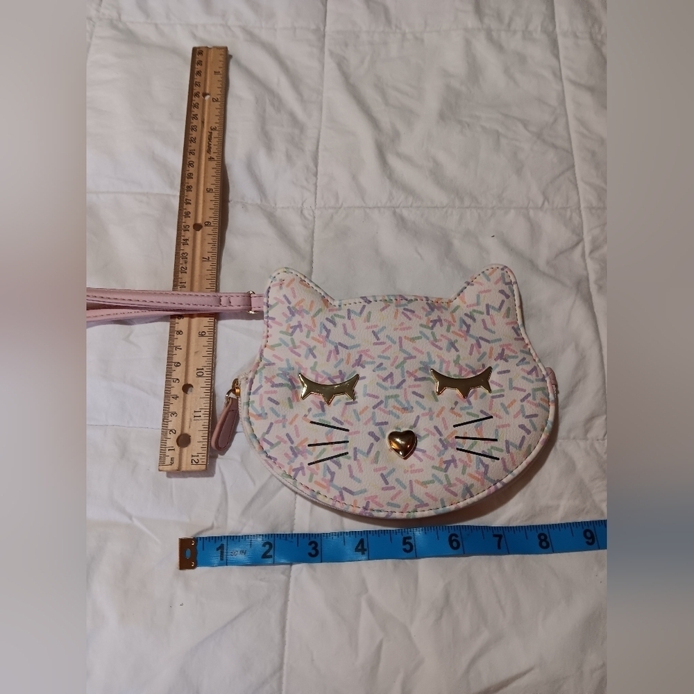 Betsy Johnson kitty bag. - Picture 3 of 5